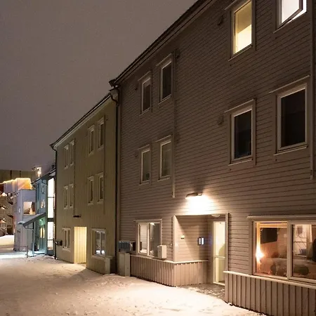Northern Lights Modern Urban Gem * Tromsø