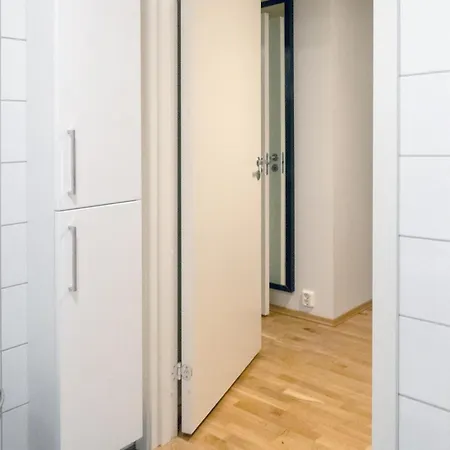 Northern Lights Modern Urban Gem * 特罗姆瑟