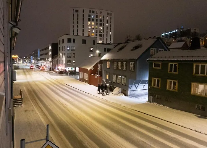 Northern Lights Modern Urban Gem *